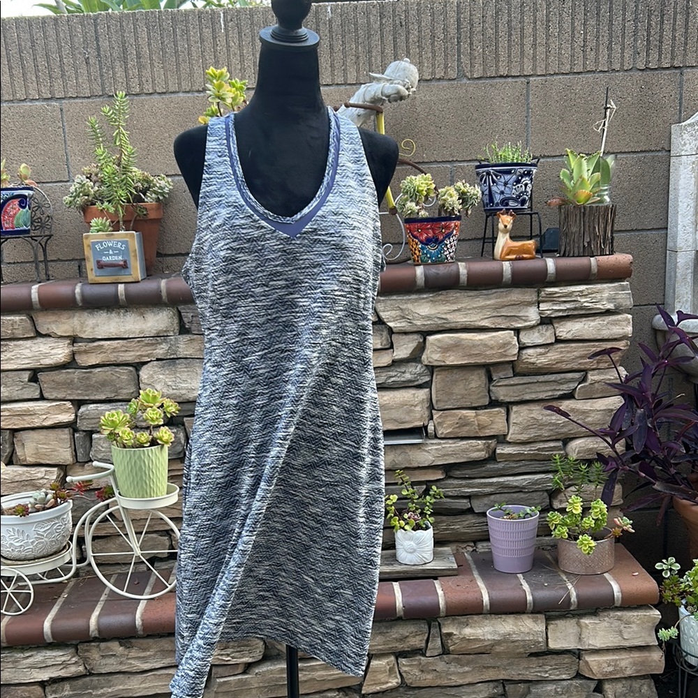 Women's Gray Sleeveless Top
